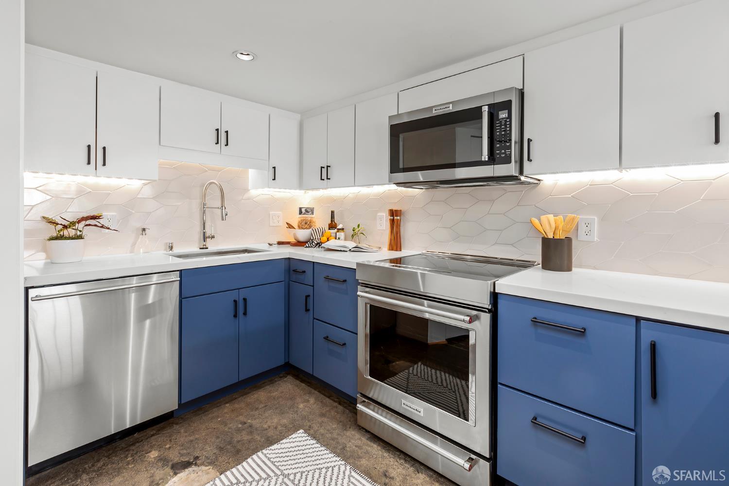 Photo #16: 425084606 Listing: Photo #16