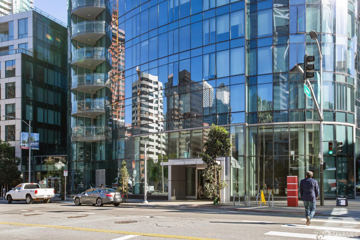 Detail Gallery Image 9 of 20 For 201 Folsom St 27f,  San Francisco,  CA 94105 - 2 Beds | 2 Baths