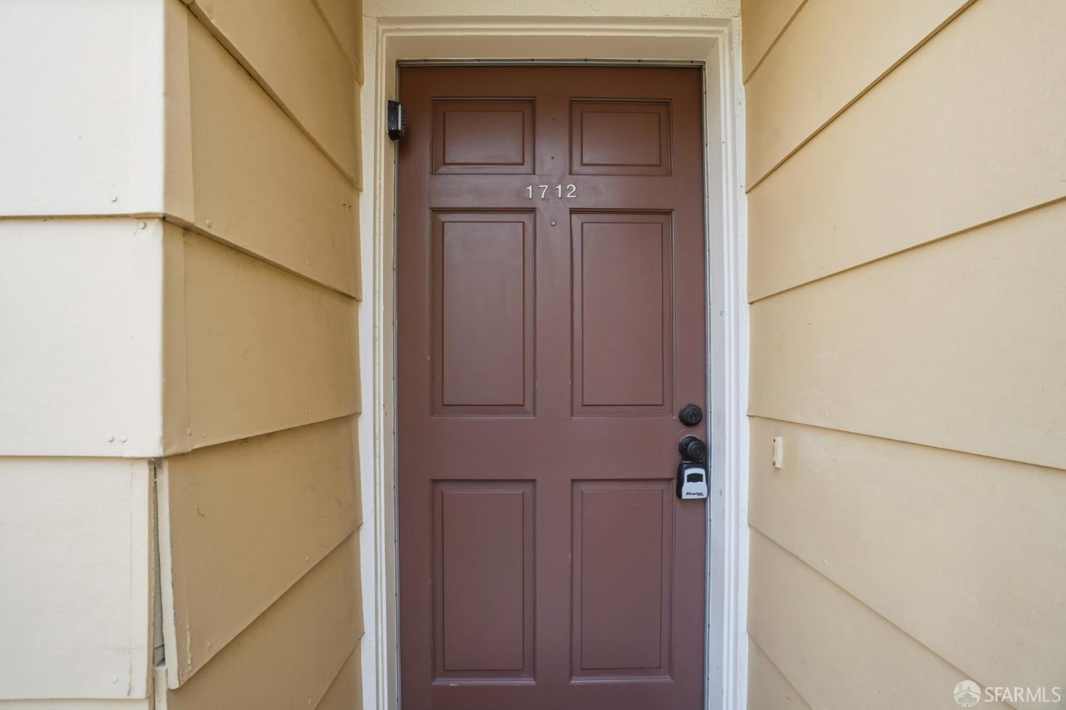 Detail Gallery Image 3 of 34 For 1712 Saddleback Dr, Daly City,  CA 94014 - 2 Beds | 2 Baths