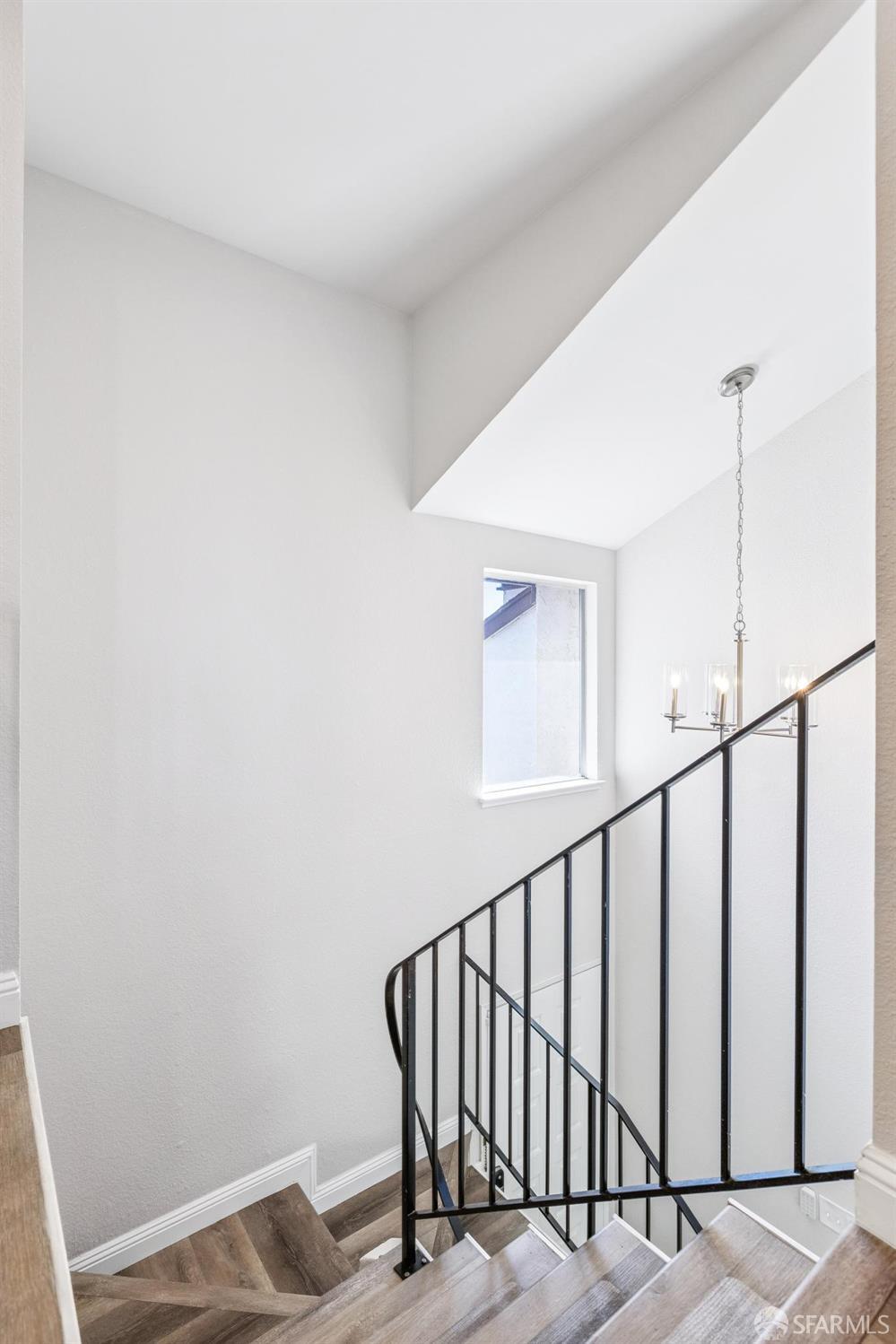 Detail Gallery Image 15 of 32 For 2316 Kristie Ln, South San Francisco,  CA 94080 - 3 Beds | 2/1 Baths