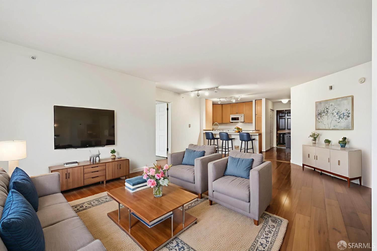 Detail Gallery Image 14 of 46 For 1483 Sutter St #405,  San Francisco,  CA 94109 - 2 Beds | 2 Baths