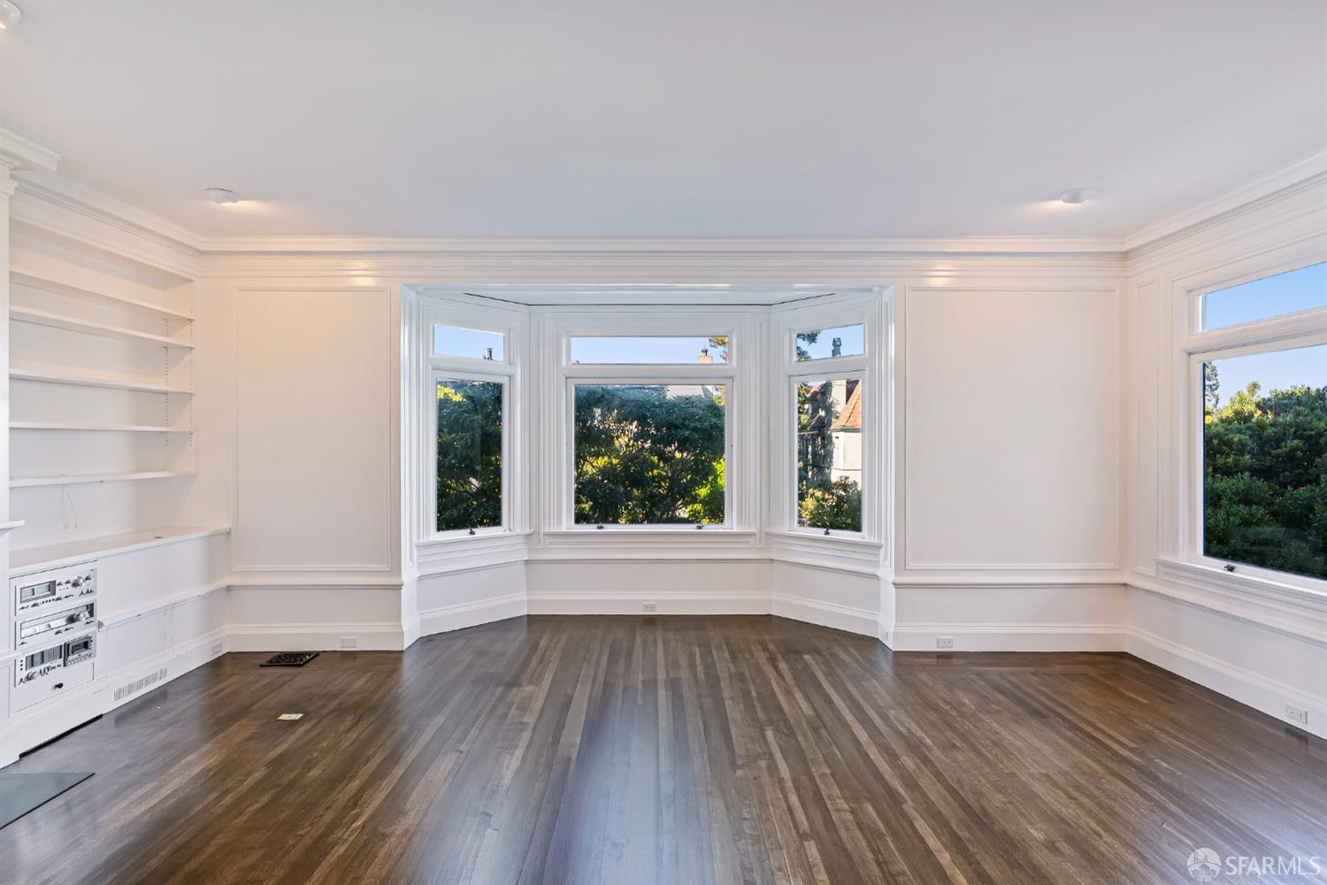 Detail Gallery Image 9 of 74 For 2521 Broadway, San Francisco,  CA 94115 - 7 Beds | 6/1 Baths