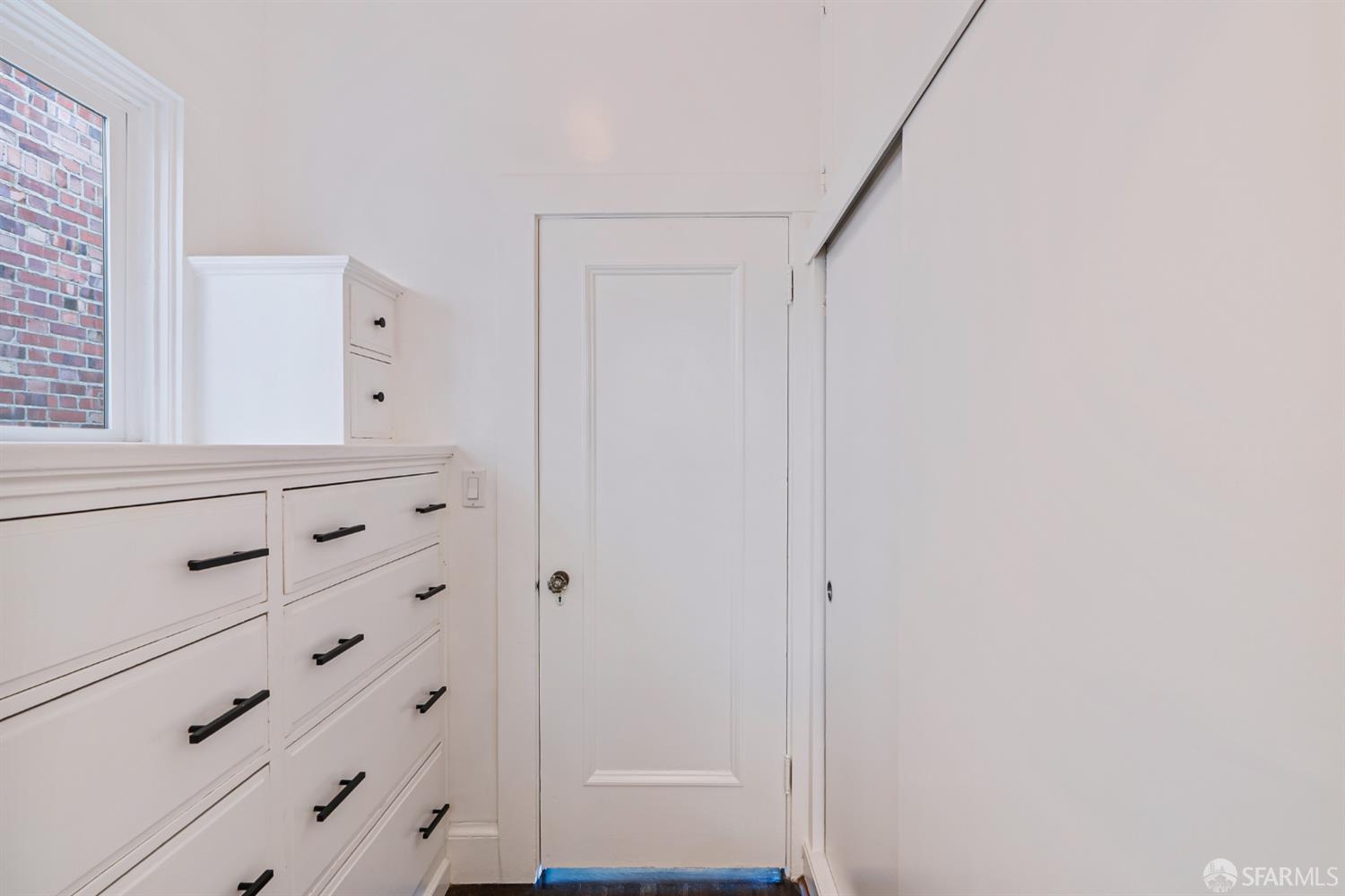 Detail Gallery Image 64 of 74 For 2521 Broadway, San Francisco,  CA 94115 - 7 Beds | 6/1 Baths