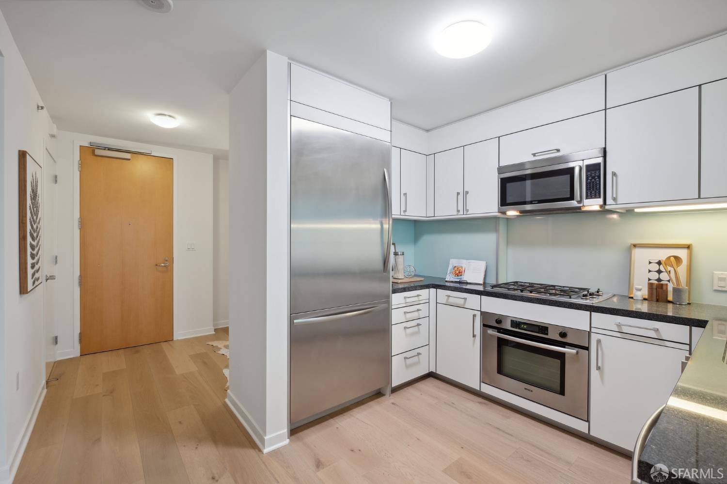 Detail Gallery Image 8 of 45 For 333 Main St 4c,  San Francisco,  CA 94105 - 1 Beds | 1 Baths