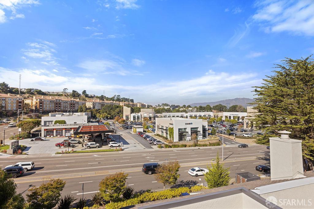 Detail Gallery Image 20 of 30 For 1 Appian Way #708-1,  South San Francisco,  CA 94080 - 3 Beds | 2 Baths