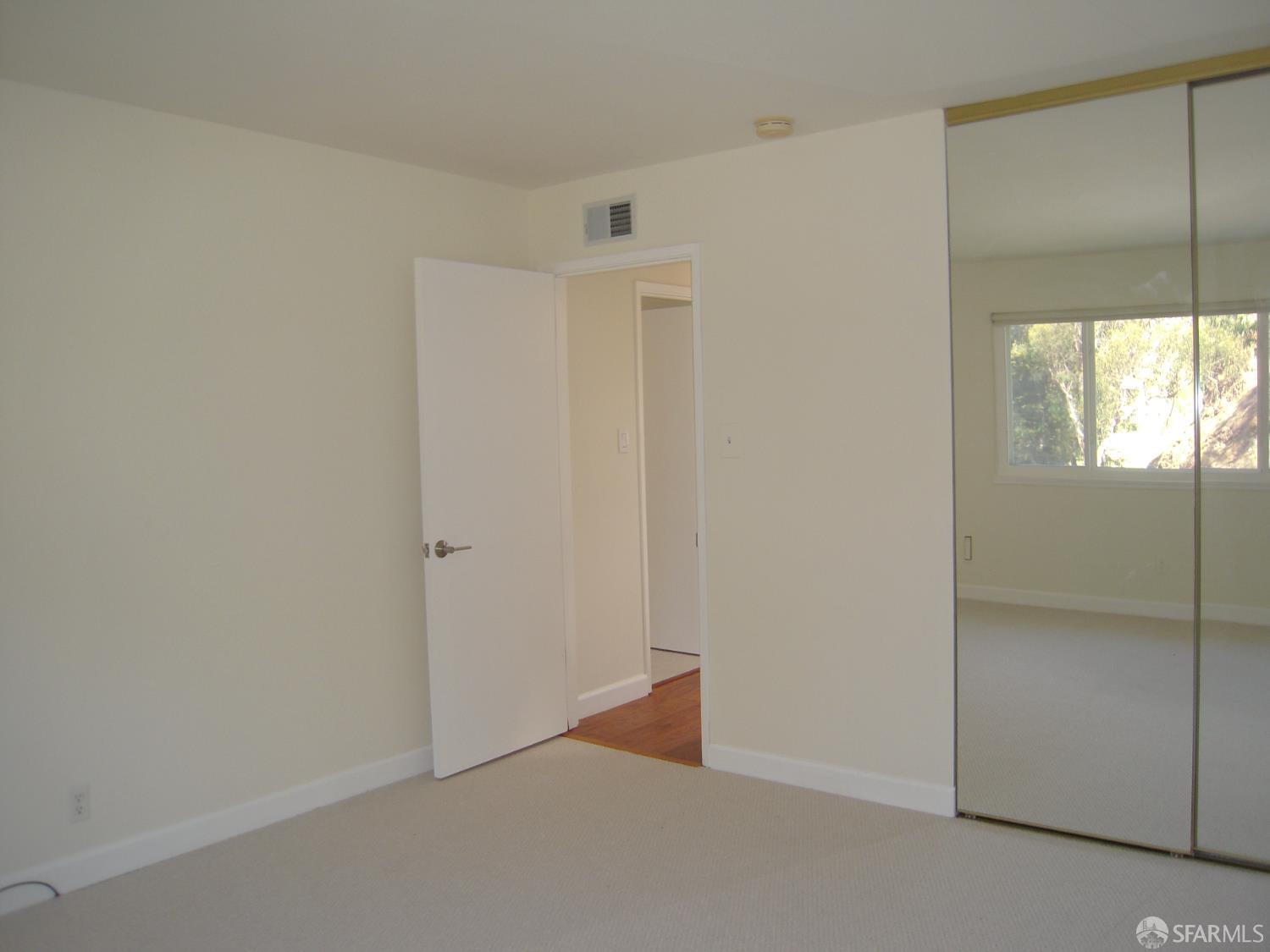 Detail Gallery Image 14 of 25 For 168 Museum Way, San Francisco,  CA 94114 - 2 Beds | 2 Baths