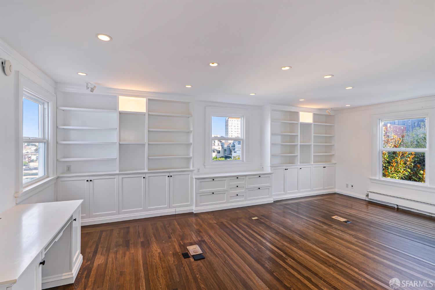 Detail Gallery Image 38 of 74 For 2521 Broadway, San Francisco,  CA 94115 - 7 Beds | 6/1 Baths