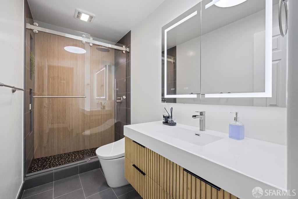 Detail Gallery Image 6 of 30 For 1 Appian Way #708-1,  South San Francisco,  CA 94080 - 3 Beds | 2 Baths