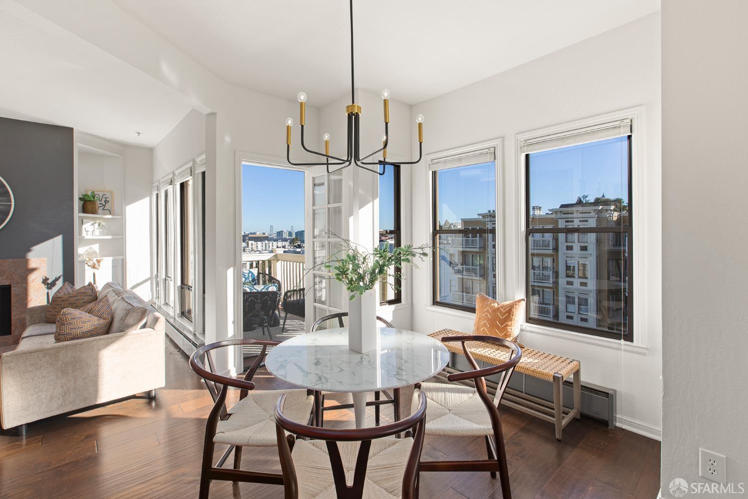 Photo #4: 425084212 Listing: Photo #4