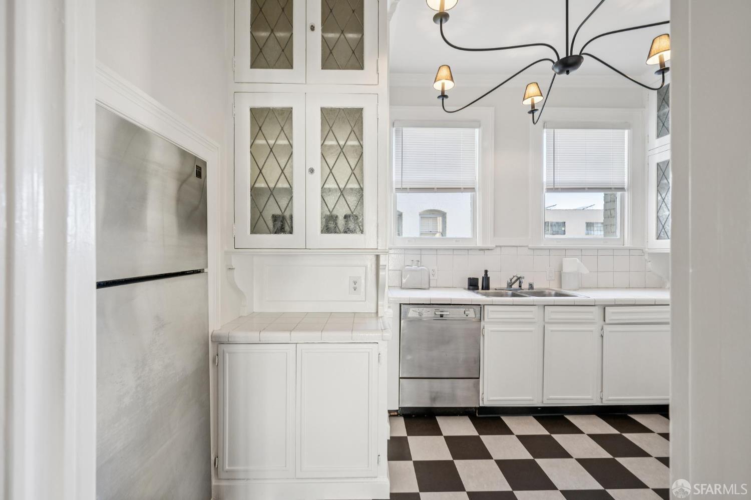 Detail Gallery Image 49 of 87 For 901 Powell St #18,  San Francisco,  CA 94108 - 3 Beds | 2 Baths