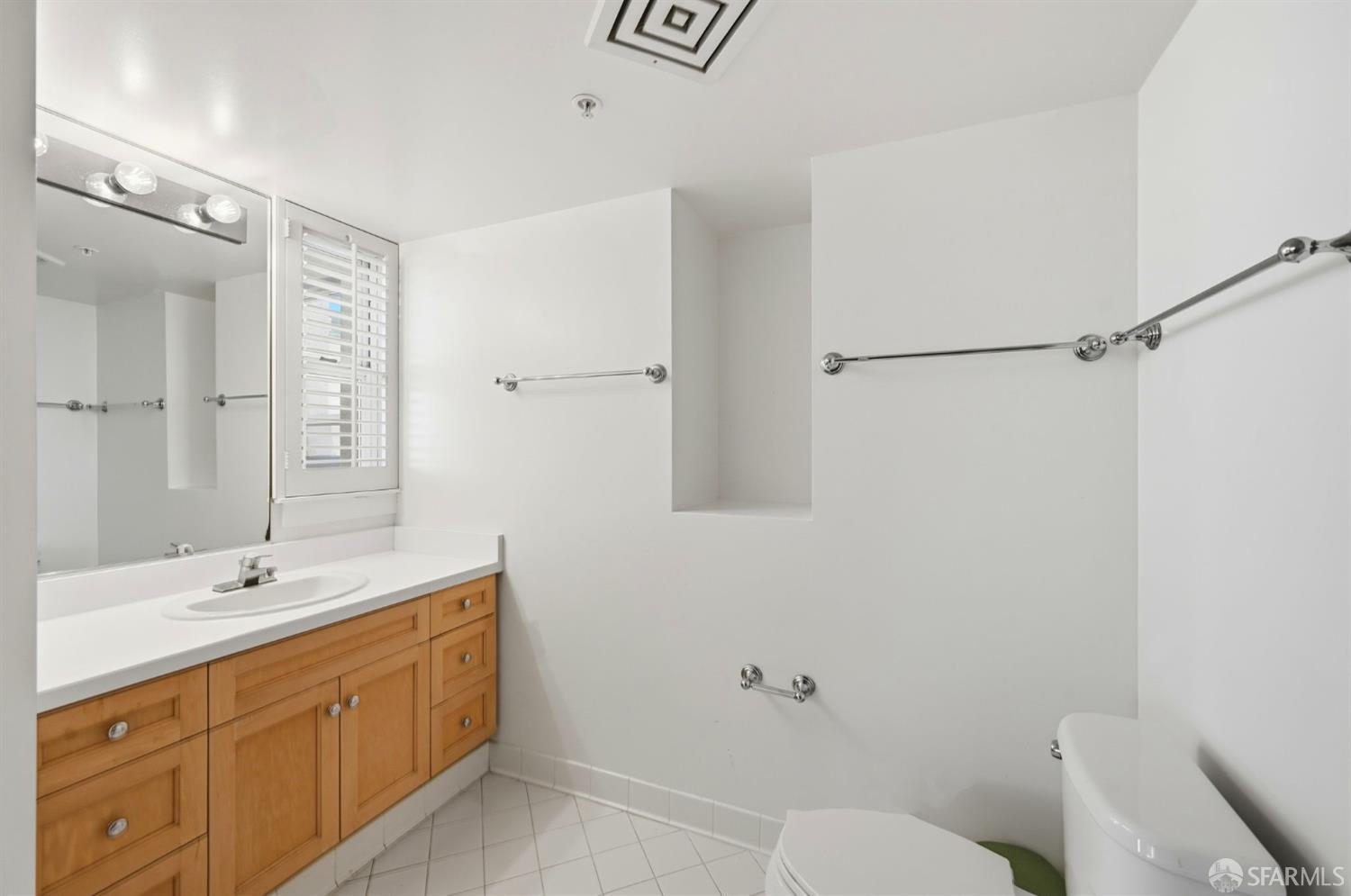 Detail Gallery Image 35 of 46 For 1483 Sutter St #405,  San Francisco,  CA 94109 - 2 Beds | 2 Baths