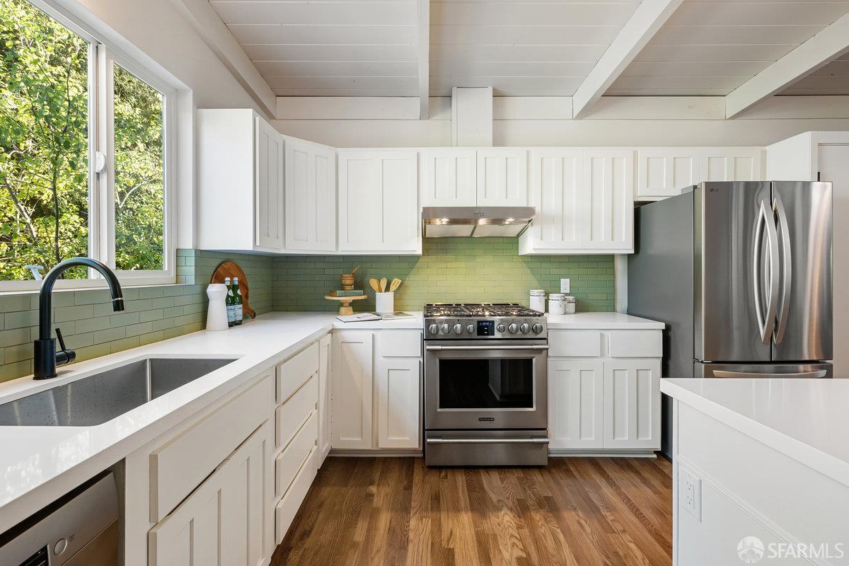 Detail Gallery Image 23 of 61 For 550 9th Ave, San Francisco,  CA 94118 - 4 Beds | 2/1 Baths