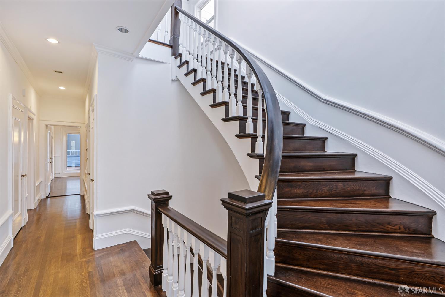 Detail Gallery Image 33 of 74 For 2521 Broadway, San Francisco,  CA 94115 - 7 Beds | 6/1 Baths