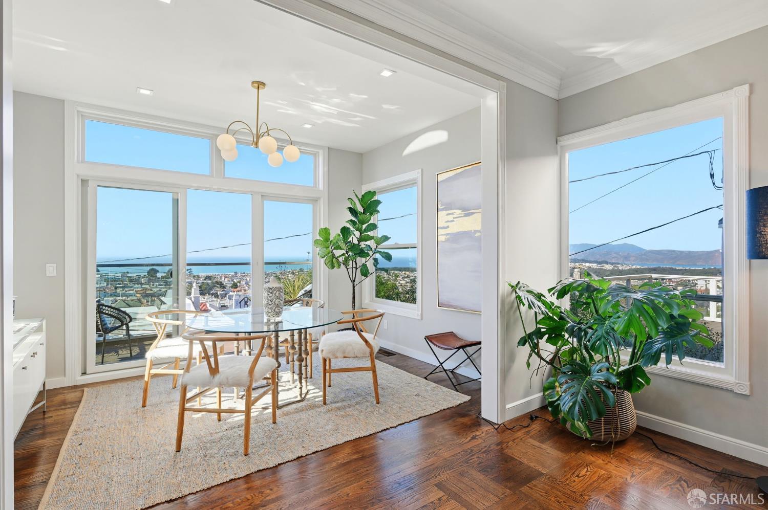 Detail Gallery Image 21 of 97 For 1983 15th Ave, San Francisco,  CA 94116 - 5 Beds | 4/1 Baths