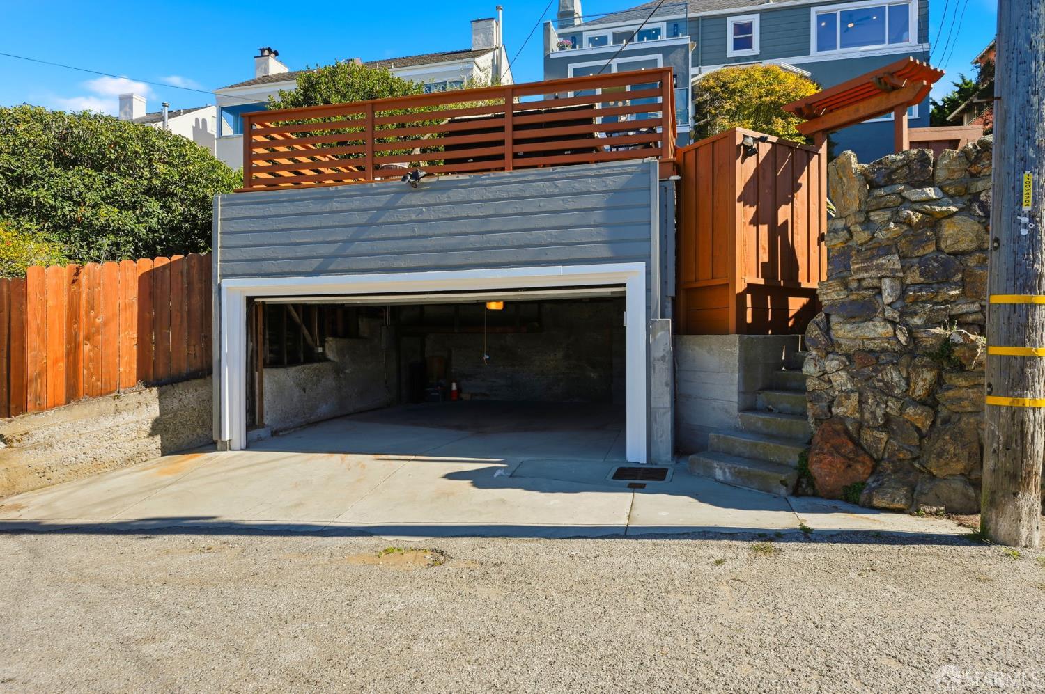 Detail Gallery Image 83 of 97 For 1983 15th Ave, San Francisco,  CA 94116 - 5 Beds | 4/1 Baths