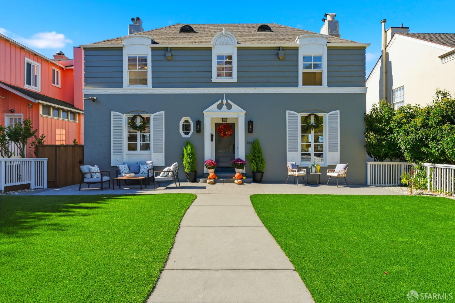 Detail Gallery Image 11 of 97 For 1983 15th Ave, San Francisco,  CA 94116 - 5 Beds | 4/1 Baths