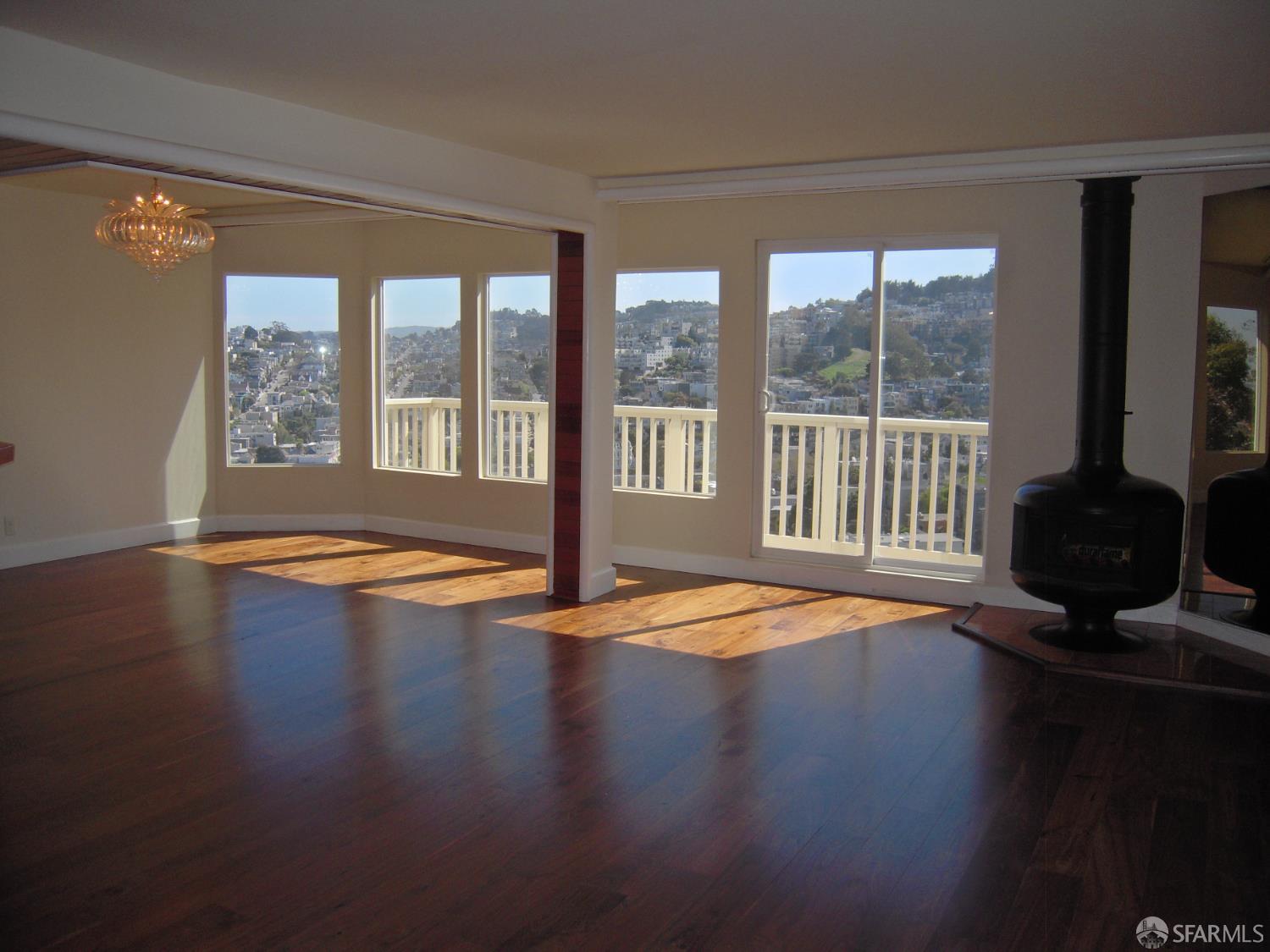 Detail Gallery Image 2 of 25 For 168 Museum Way, San Francisco,  CA 94114 - 2 Beds | 2 Baths