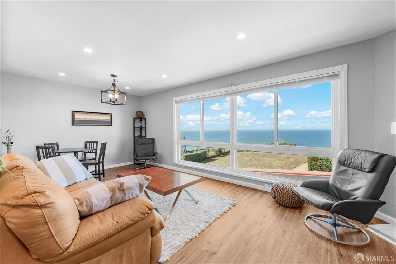 Detail Gallery Image 9 of 45 For 47 Longview Dr, Daly City,  CA 94015 - 3 Beds | 2 Baths