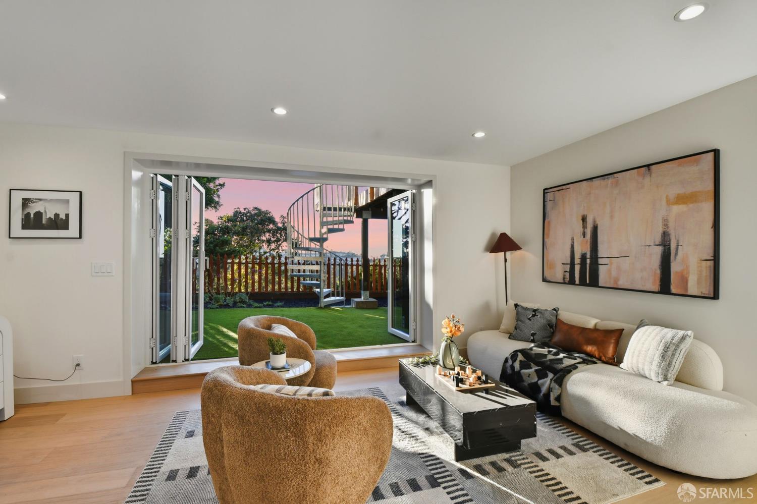 Detail Gallery Image 33 of 45 For 75 Knollview Way, San Francisco,  CA 94131 - 5 Beds | 3 Baths