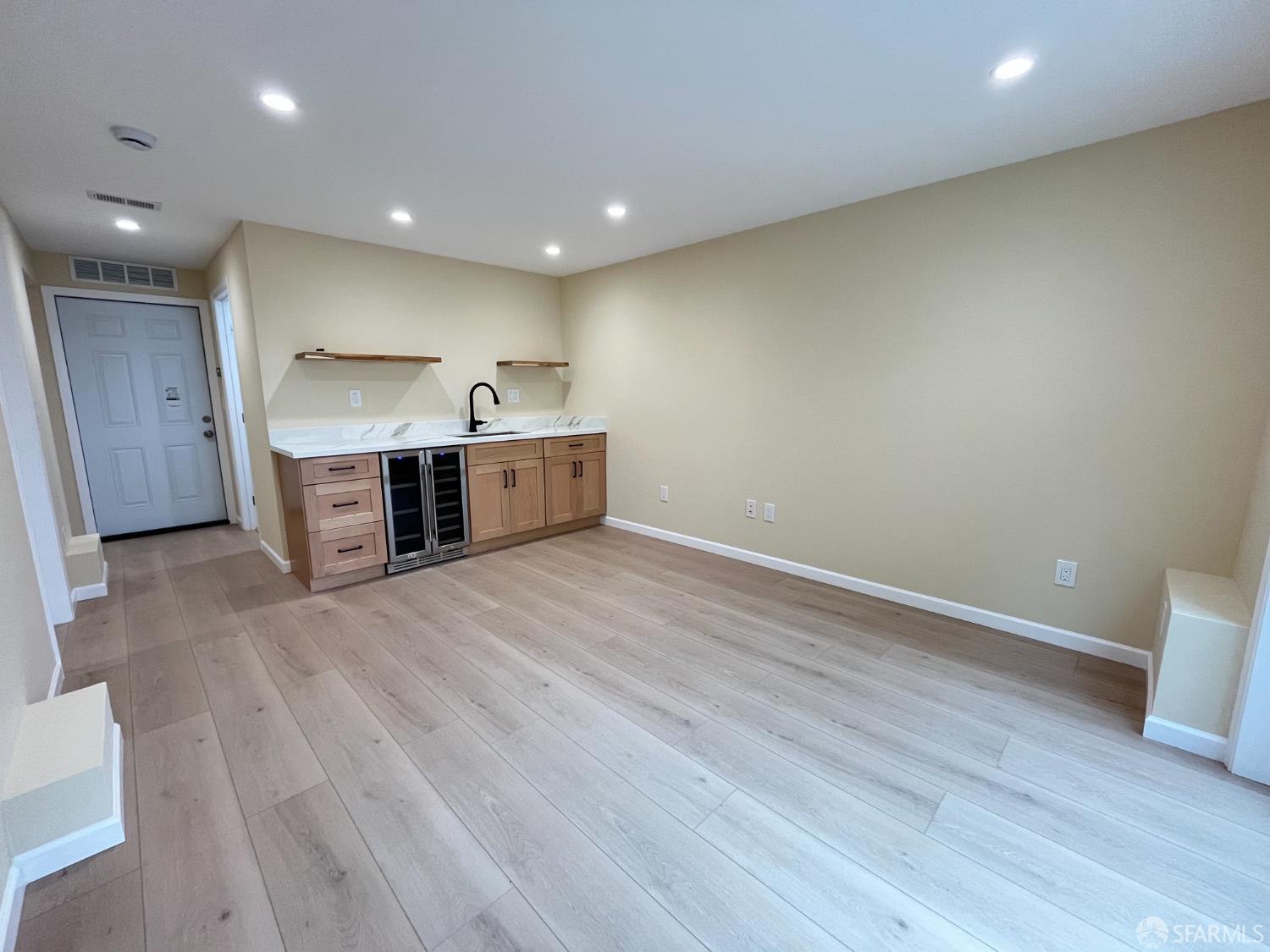 Detail Gallery Image 22 of 31 For 21 Panorama Dr, San Francisco,  CA 94131 - 5 Beds | 3 Baths