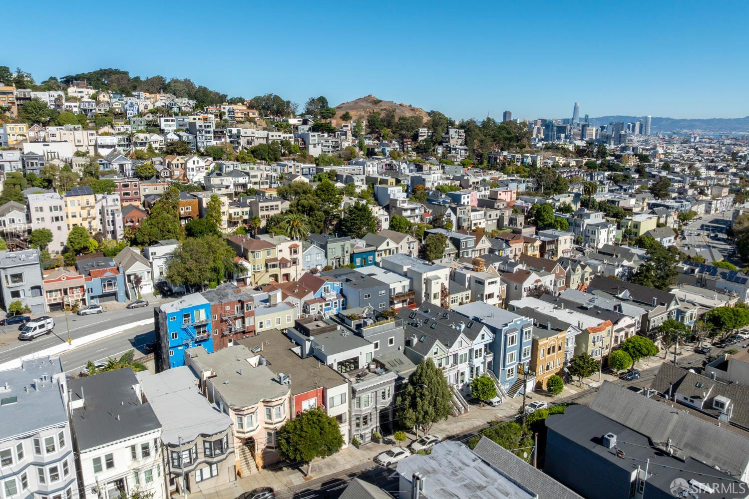 Detail Gallery Image 66 of 77 For 4660 18th St, San Francisco,  CA 94114 - 3 Beds | 3/1 Baths