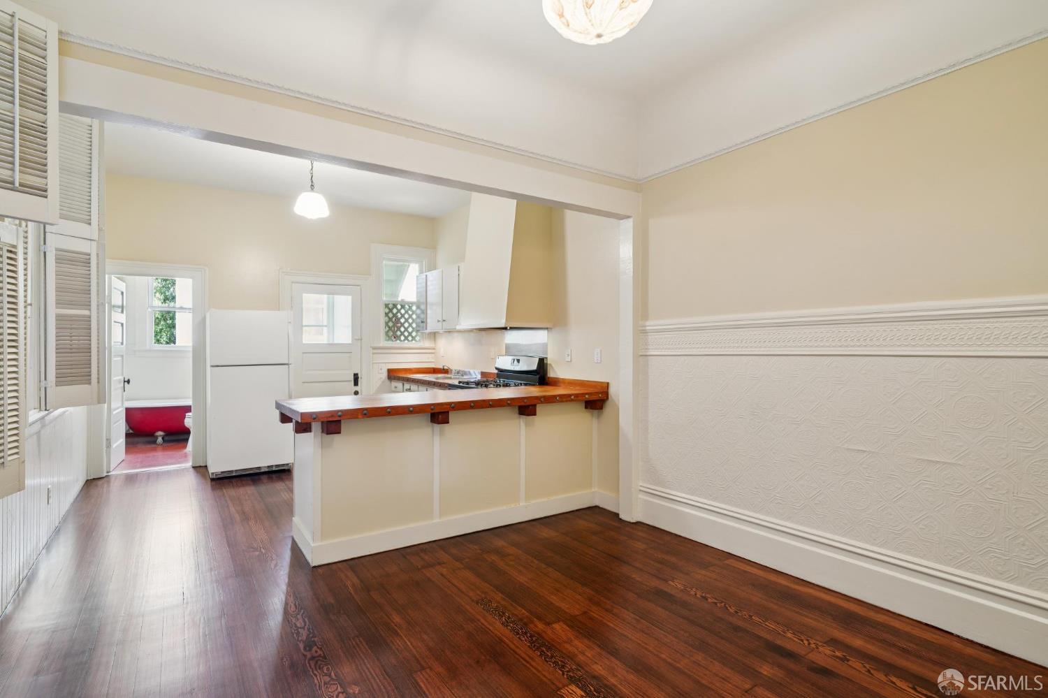 Photo #14: 425084992 Listing: Photo #14