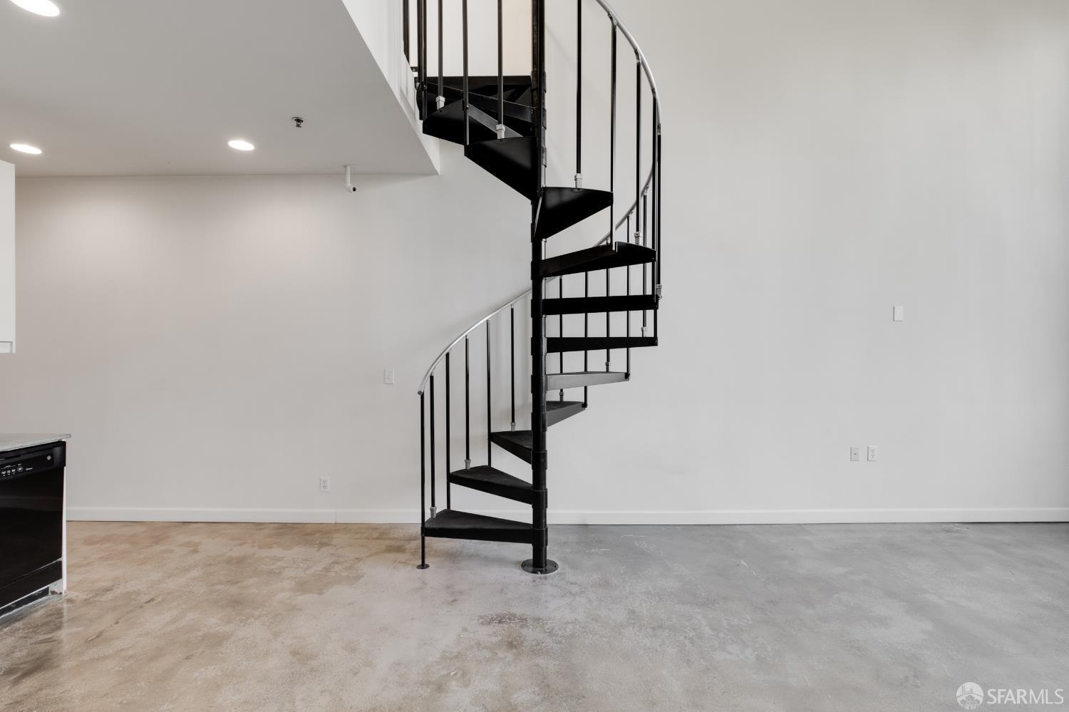 Detail Gallery Image 26 of 45 For 1018 4th Ave #118,  Oakland,  CA 94606 - 1 Beds | 1 Baths