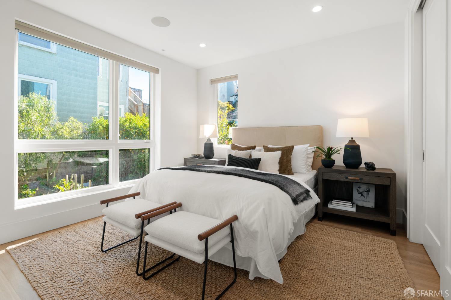 Detail Gallery Image 20 of 33 For 1010 Stanyan St #1,  San Francisco,  CA 94117 - 3 Beds | 2/1 Baths