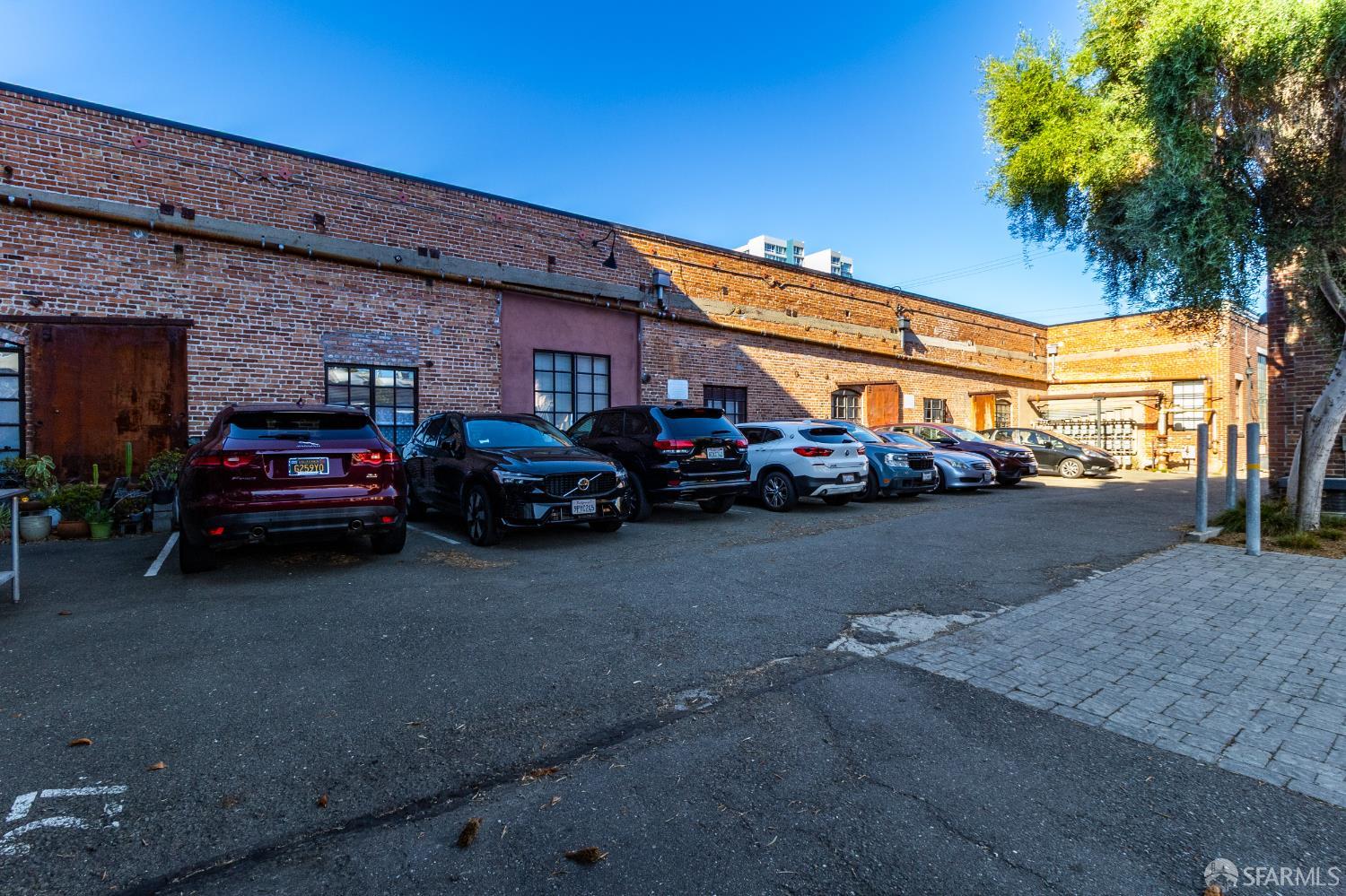 Detail Gallery Image 39 of 45 For 1018 4th Ave #118,  Oakland,  CA 94606 - 1 Beds | 1 Baths