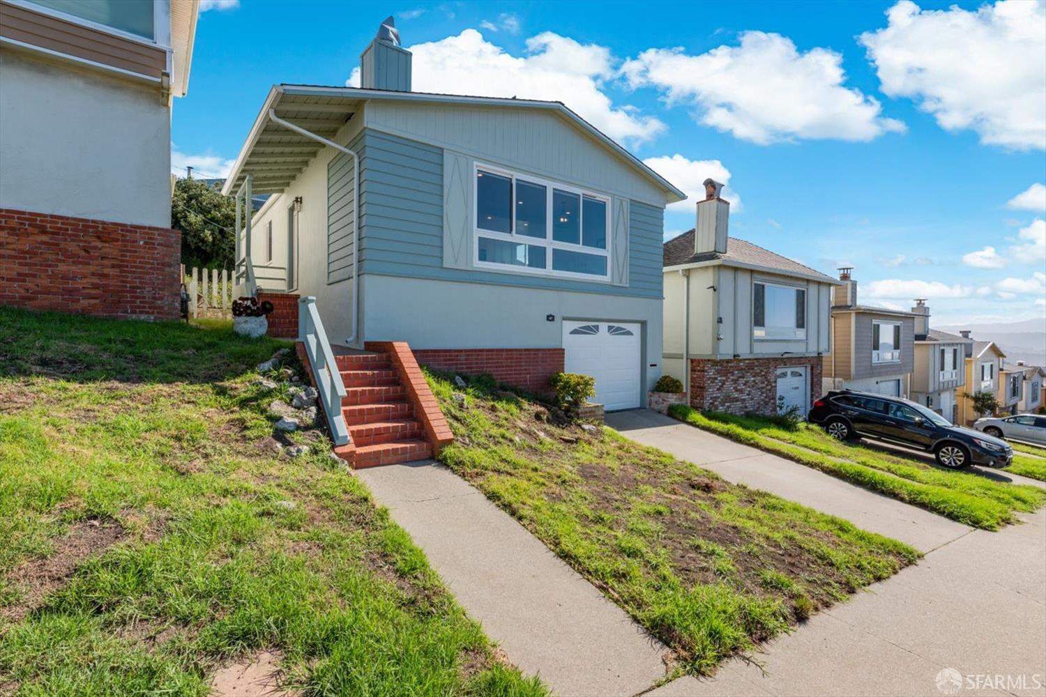 Detail Gallery Image 3 of 45 For 47 Longview Dr, Daly City,  CA 94015 - 3 Beds | 2 Baths
