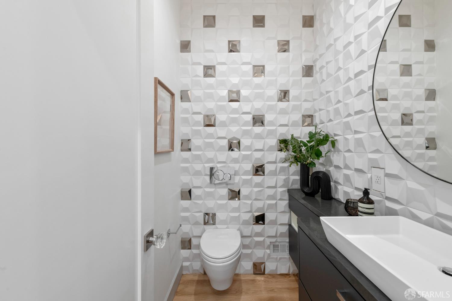 Detail Gallery Image 68 of 77 For 4660 18th St, San Francisco,  CA 94114 - 3 Beds | 3/1 Baths