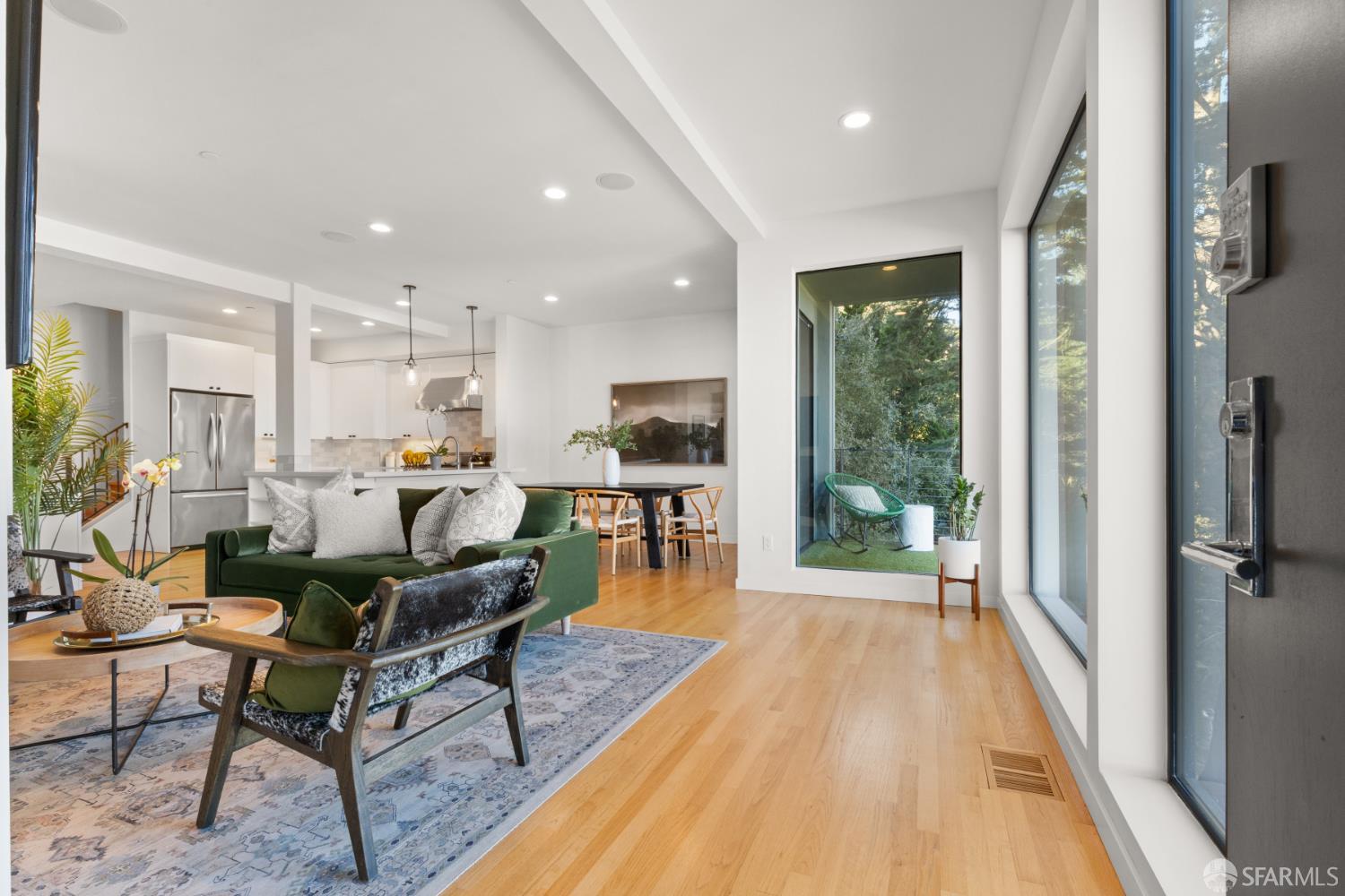 Detail Gallery Image 2 of 48 For 37 Miguel St #6,  San Francisco,  CA 94131 - 3 Beds | 3 Baths