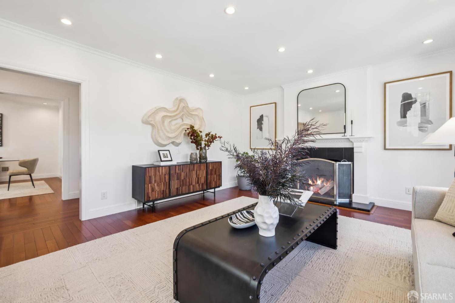 Detail Gallery Image 9 of 51 For 325 Wawona St, San Francisco,  CA 94127 - 2 Beds | 2 Baths