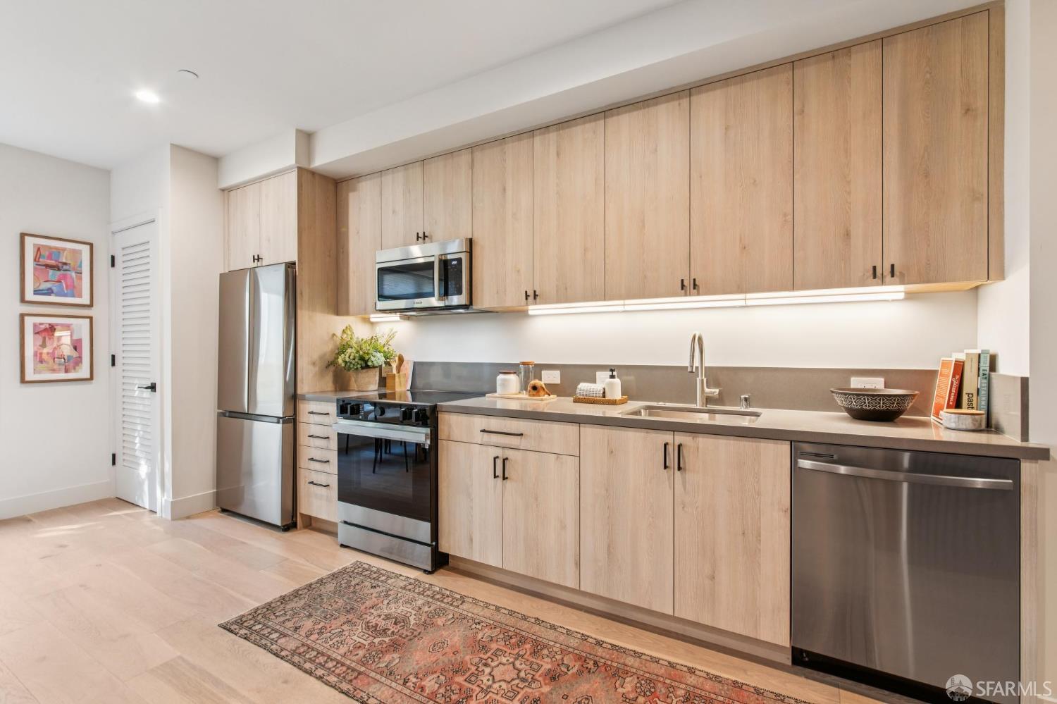 Detail Gallery Image 16 of 34 For 986 South Van Ness Ave #203,  San Francisco,  CA 94110 - 1 Beds | 1 Baths