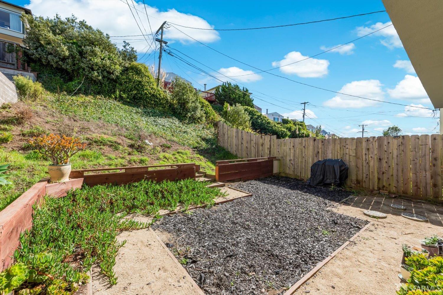 Detail Gallery Image 31 of 45 For 47 Longview Dr, Daly City,  CA 94015 - 3 Beds | 2 Baths