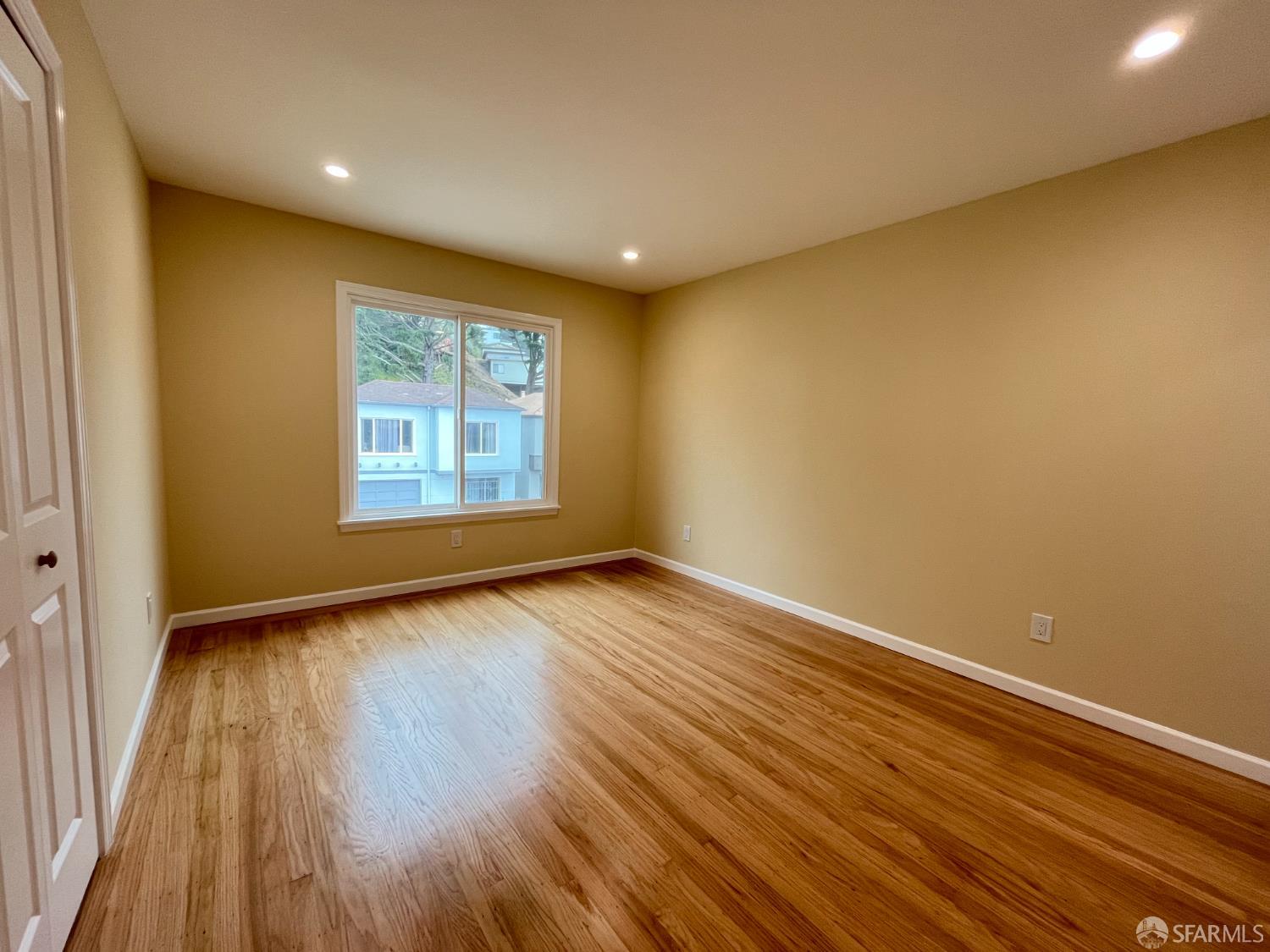 Detail Gallery Image 13 of 31 For 21 Panorama Dr, San Francisco,  CA 94131 - 5 Beds | 3 Baths