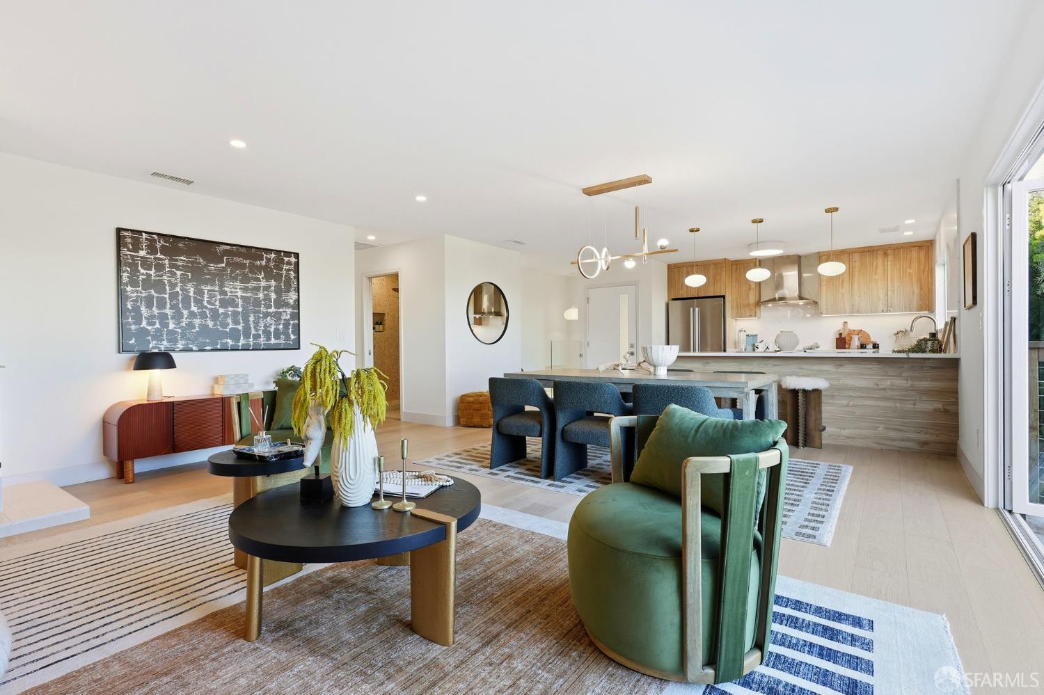 Detail Gallery Image 16 of 45 For 75 Knollview Way, San Francisco,  CA 94131 - 5 Beds | 3 Baths