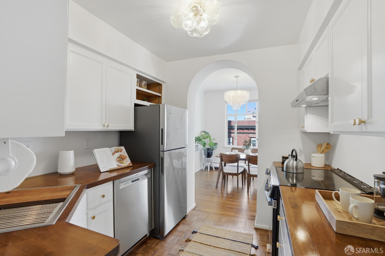 Photo #14: 425085017 Listing: Photo #14