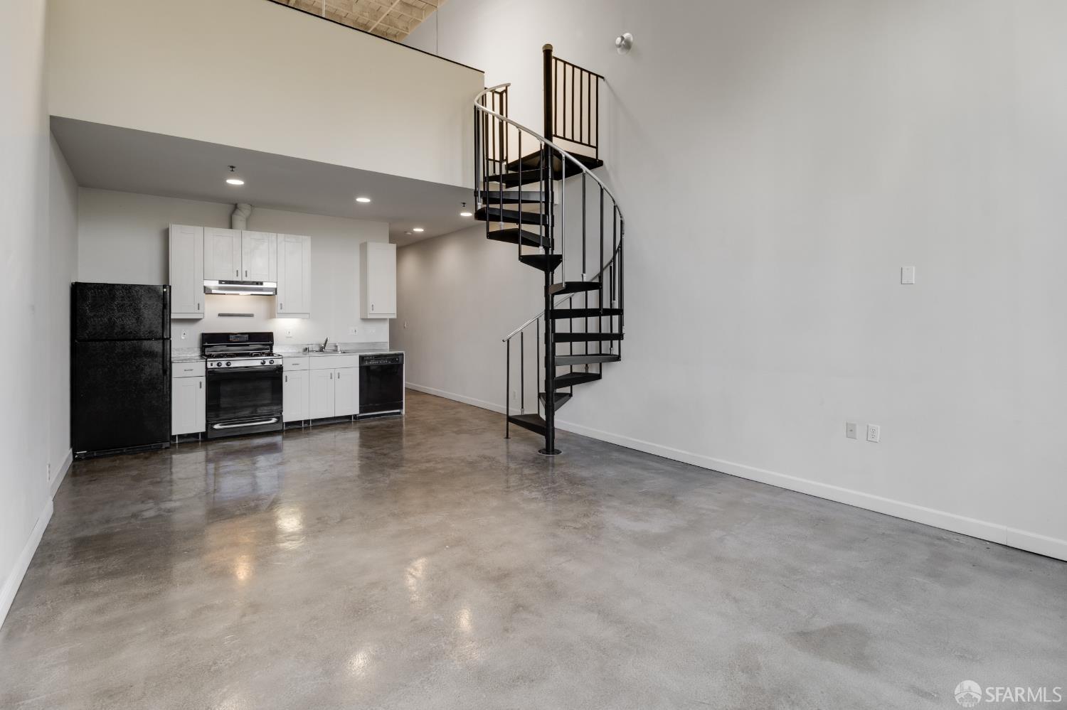 Detail Gallery Image 22 of 45 For 1018 4th Ave #118,  Oakland,  CA 94606 - 1 Beds | 1 Baths
