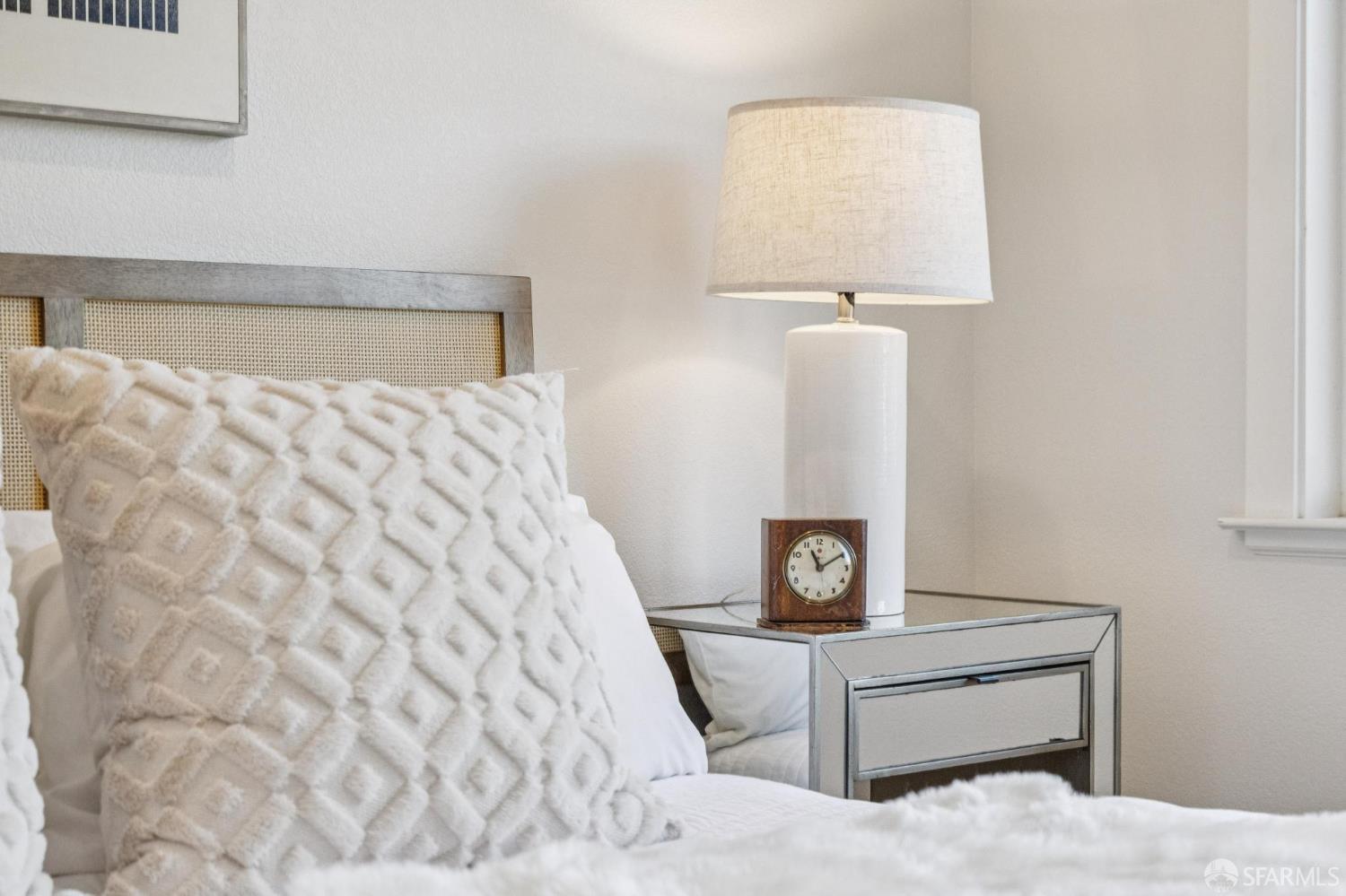 Detail Gallery Image 26 of 47 For 165 W Macarthur Blvd, Oakland,  CA 94611 - 3 Beds | 2/1 Baths