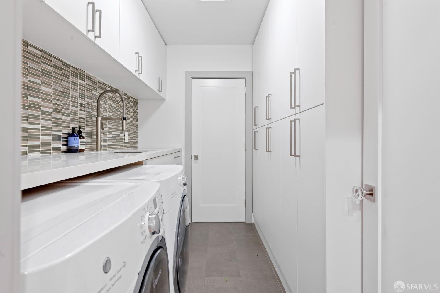 Detail Gallery Image 36 of 77 For 4660 18th St, San Francisco,  CA 94114 - 3 Beds | 3/1 Baths