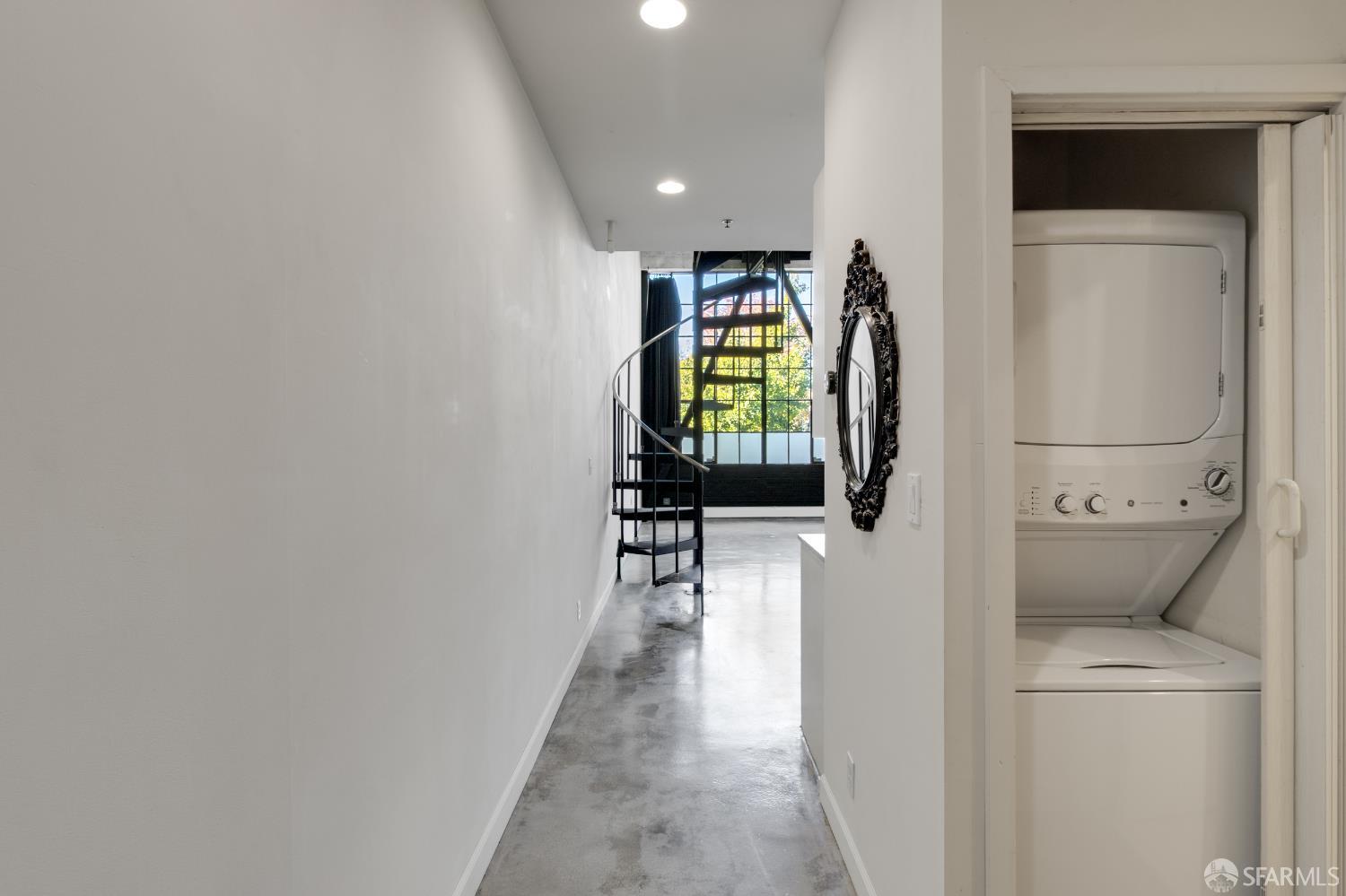 Detail Gallery Image 10 of 45 For 1018 4th Ave #118,  Oakland,  CA 94606 - 1 Beds | 1 Baths