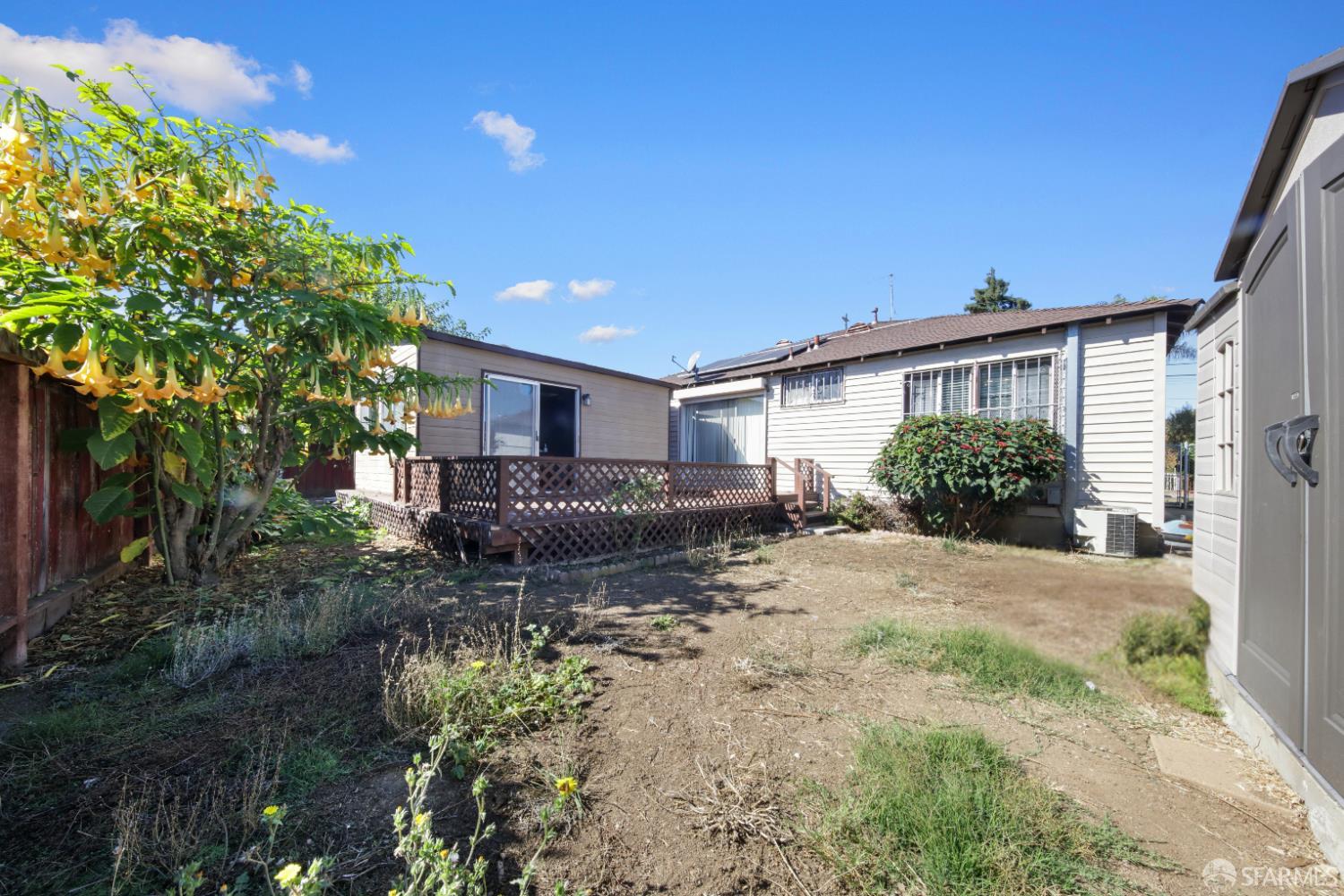 Detail Gallery Image 16 of 16 For 120 Gardenia Way, East Palo Alto,  CA 94303 - 3 Beds | 1 Baths