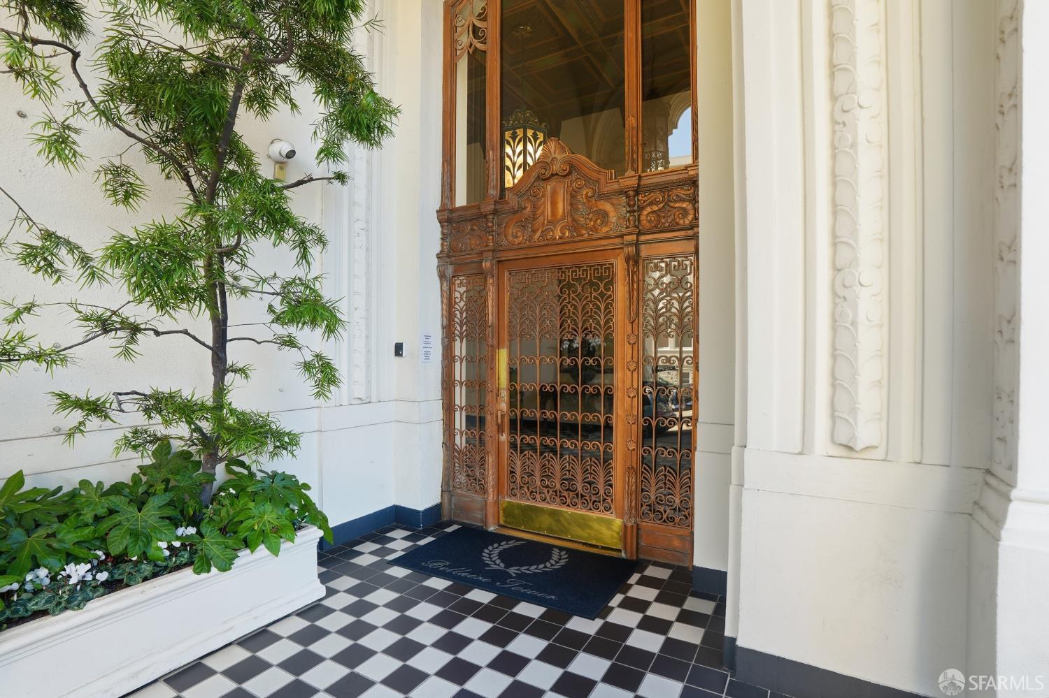 Photo #3: 425085017 Listing: Photo #3