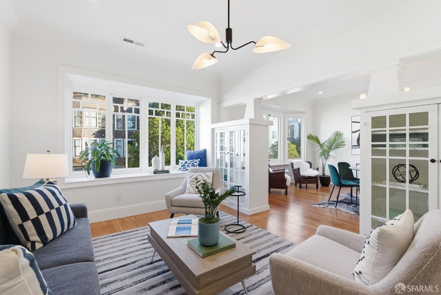 Photo #1: 425084755 Listing: Photo #1