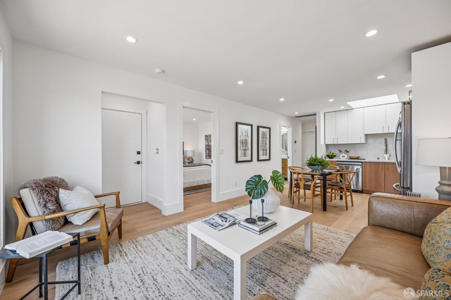 Detail Gallery Image 7 of 28 For 271 Prague St, San Francisco,  CA 94112 - 3 Beds | 2 Baths