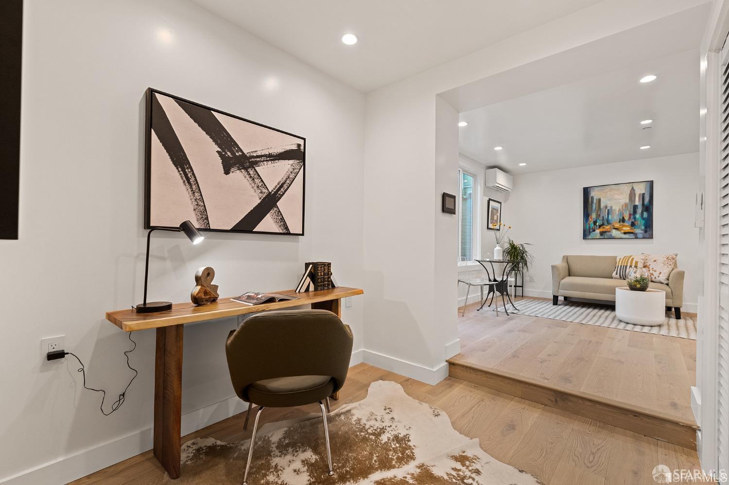 Detail Gallery Image 7 of 12 For 4431 20th St a,  San Francisco,  CA 94114 - 2 Beds | 1 Baths