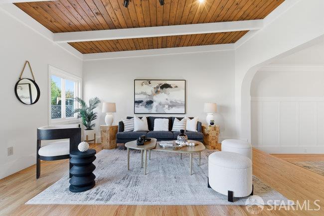 Detail Gallery Image 21 of 85 For 131 Brussels St, San Francisco,  CA 94134 - 4 Beds | 3 Baths