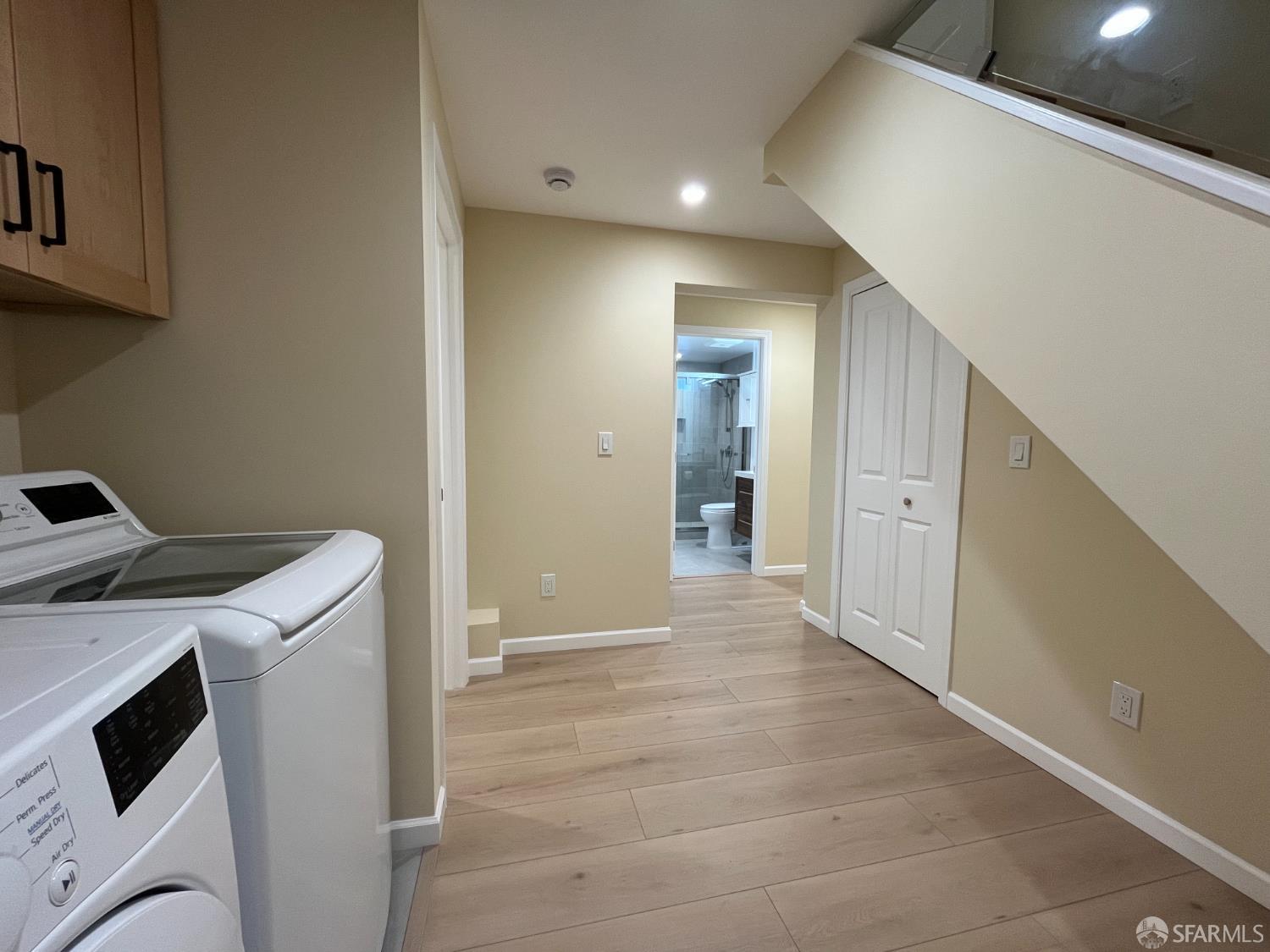 Detail Gallery Image 17 of 31 For 21 Panorama Dr, San Francisco,  CA 94131 - 5 Beds | 3 Baths