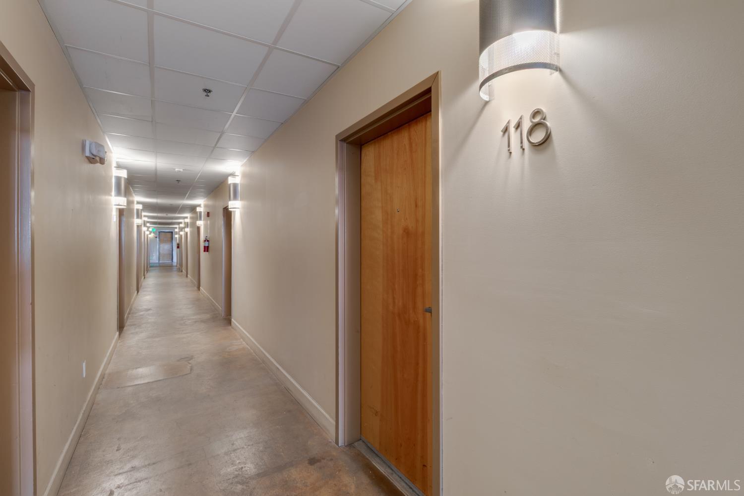 Detail Gallery Image 9 of 45 For 1018 4th Ave #118,  Oakland,  CA 94606 - 1 Beds | 1 Baths